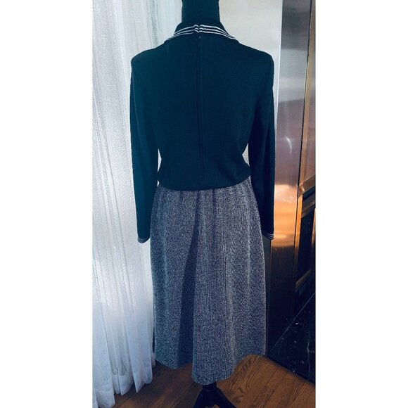 Vintage1970 dress, black top, grey skirt, long sleeves shirtdress, 2/4 (S) - Picture 8 of 10